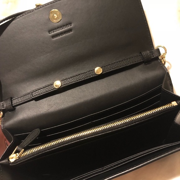 SOLD ** Burberry crossbody - Picture 4 of 6